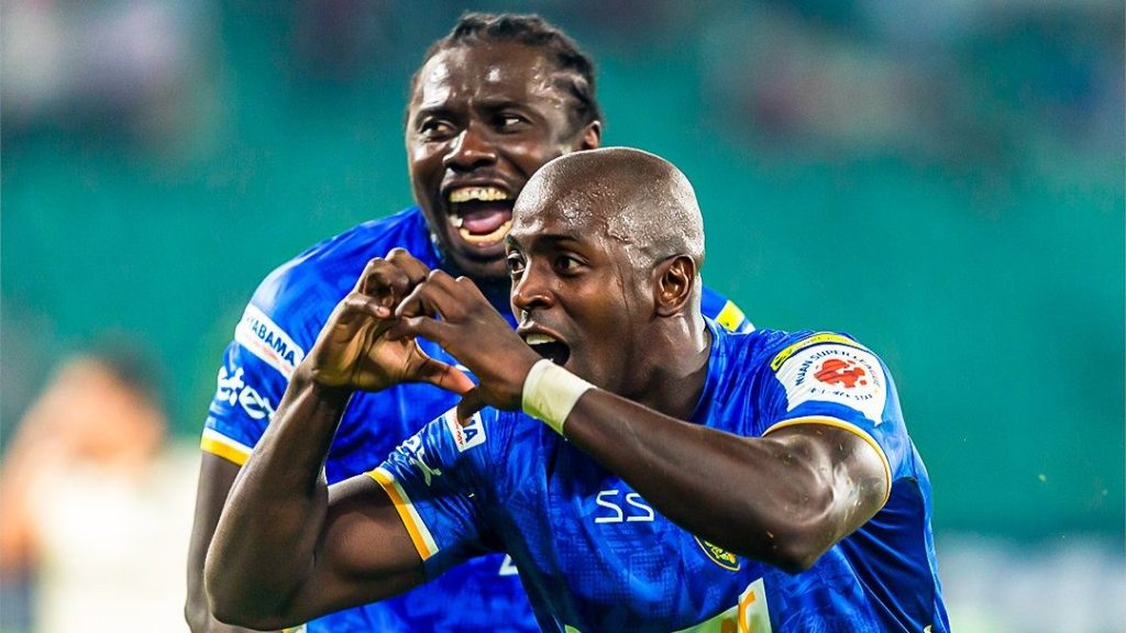Chennaiyin FC striker Wilmar Jordan gil celebrating his goal against Odisha FC