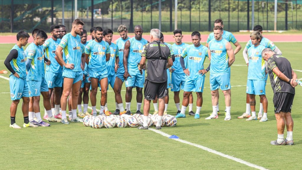 Chennaiyin FC players in training with head coach Owen Coyle.