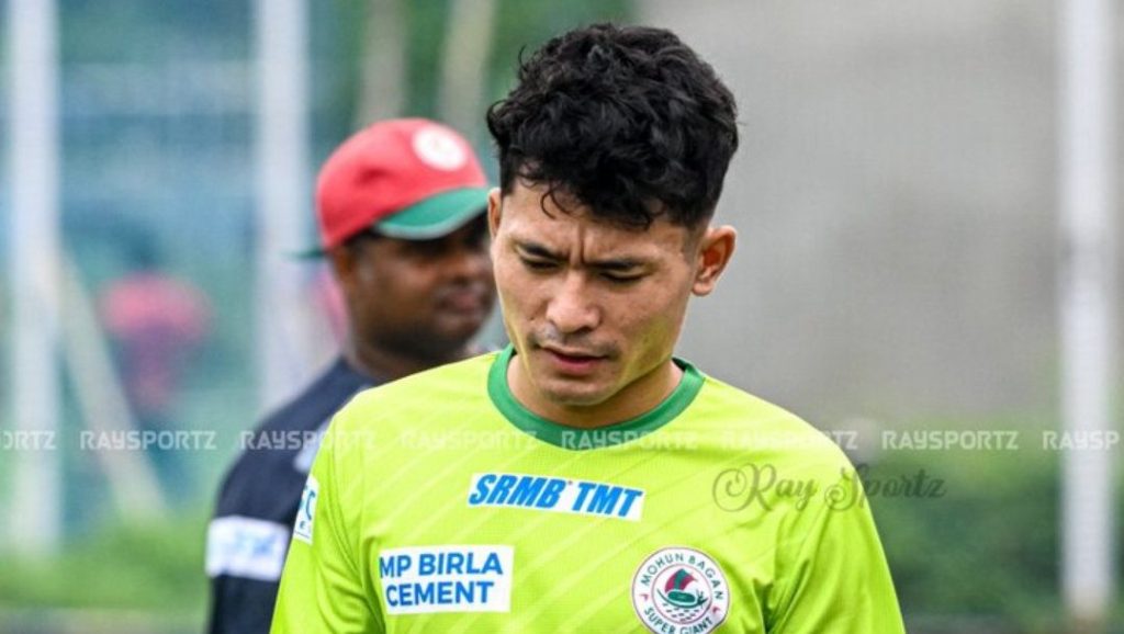 Lalrinzuala's move to Mohun Bagan was broken due to a failed medical. 