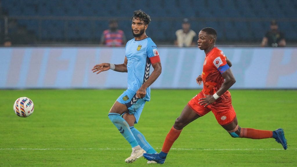 Alex Saji in action for Hyderabad Fc against Punjab FC.