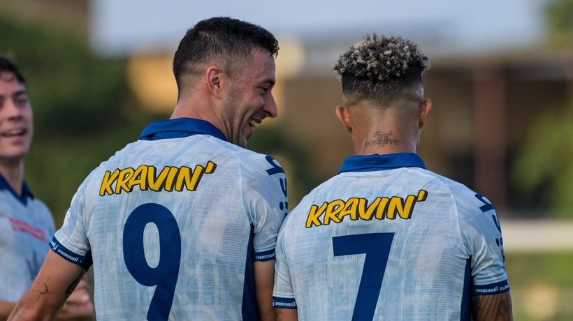 Adrian Luna and Koldo Obieto celebrating Kerala Blasters' goal