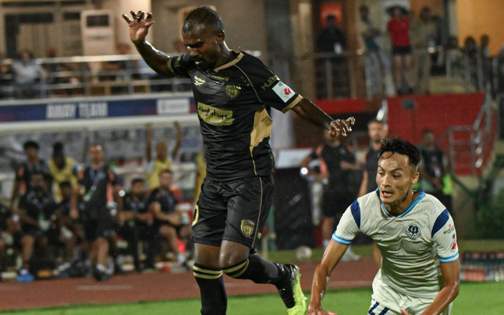 Aiban Dohling and Jithin MS in action in Kerala Blasters vs NEUFC game