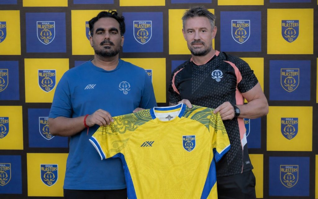 Ashley Westwood and Abhik Chatterjee for Kerala Balsters FC