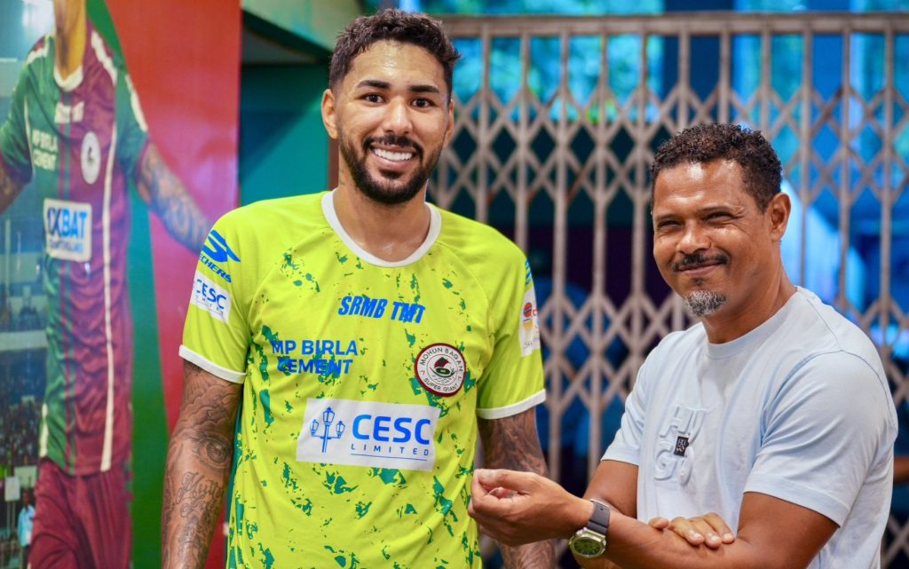 Miguel Figueira and Jose Barretto at Mohun Bagan training